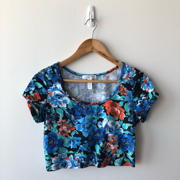 Blue Flower Print Cropped Scoop Neck Top - Picture 1 of 3